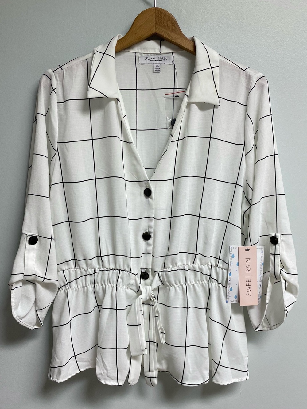 NWT CUTE SWEET RAIN TOP - XL
